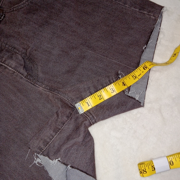 Bandolino Mandie Brown Midrise Denim Shorts size 10 - Picture 9 of 11